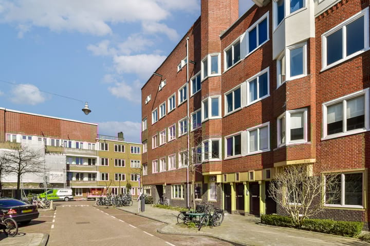 Foto 26 van James Cookstraat 48-2