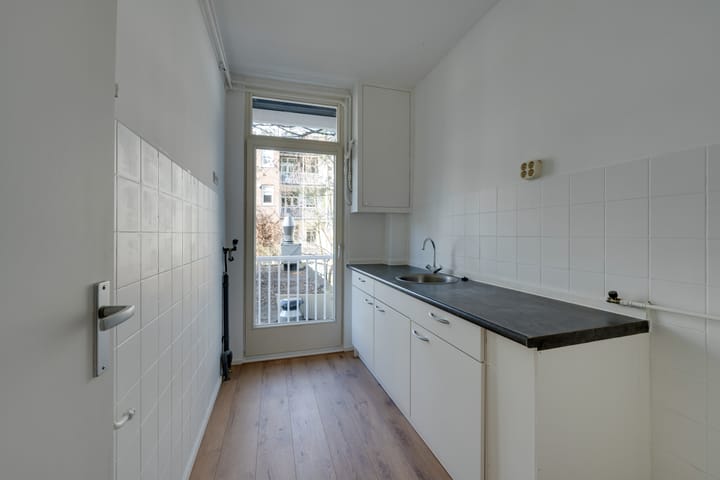 Photo 9 of Javastraat 67-1