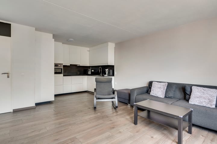 Photo 11 of Dorpstraat 14-D