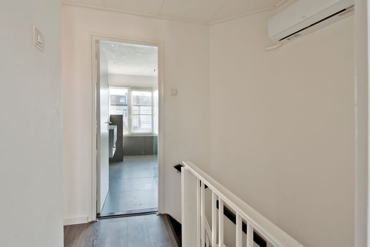 Foto 24 van Hertog Adolfstraat 23