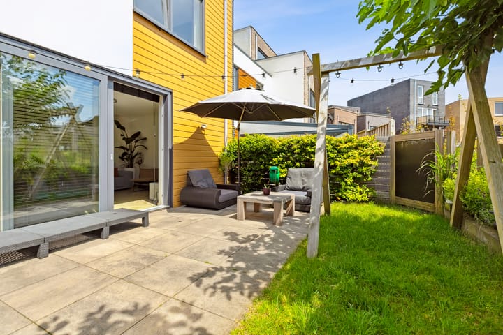 Foto 24 van IJslandstraat 11