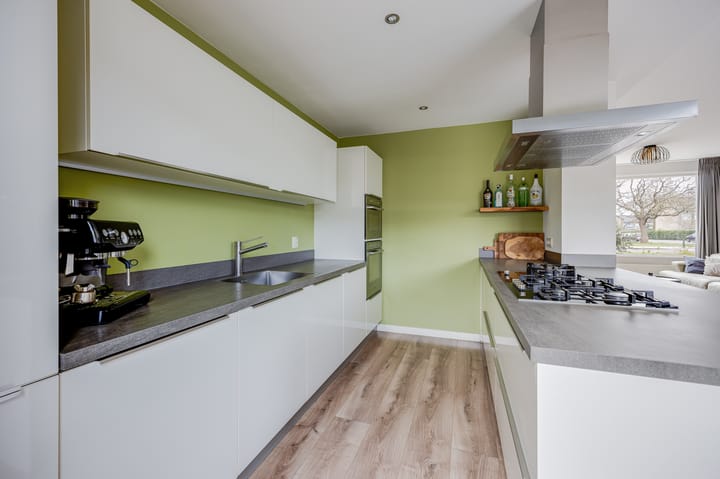 Foto 16 van Van 't Hoffstraat 98