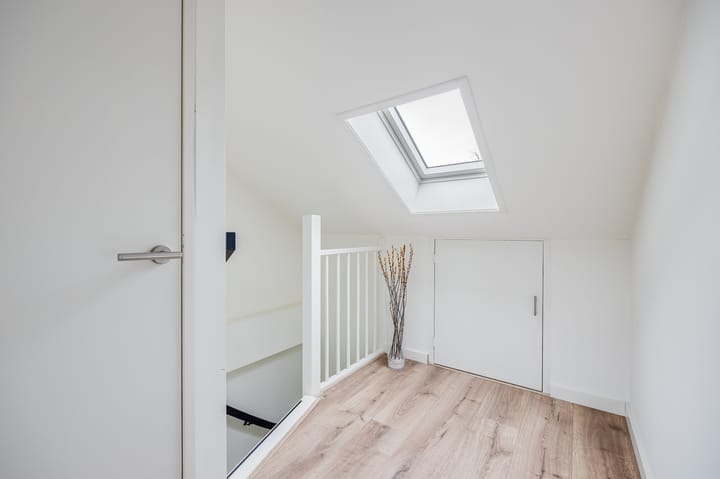 Foto 28 van Van 't Hoffstraat 98