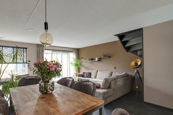 Foto 16 van Meindertsloot 9