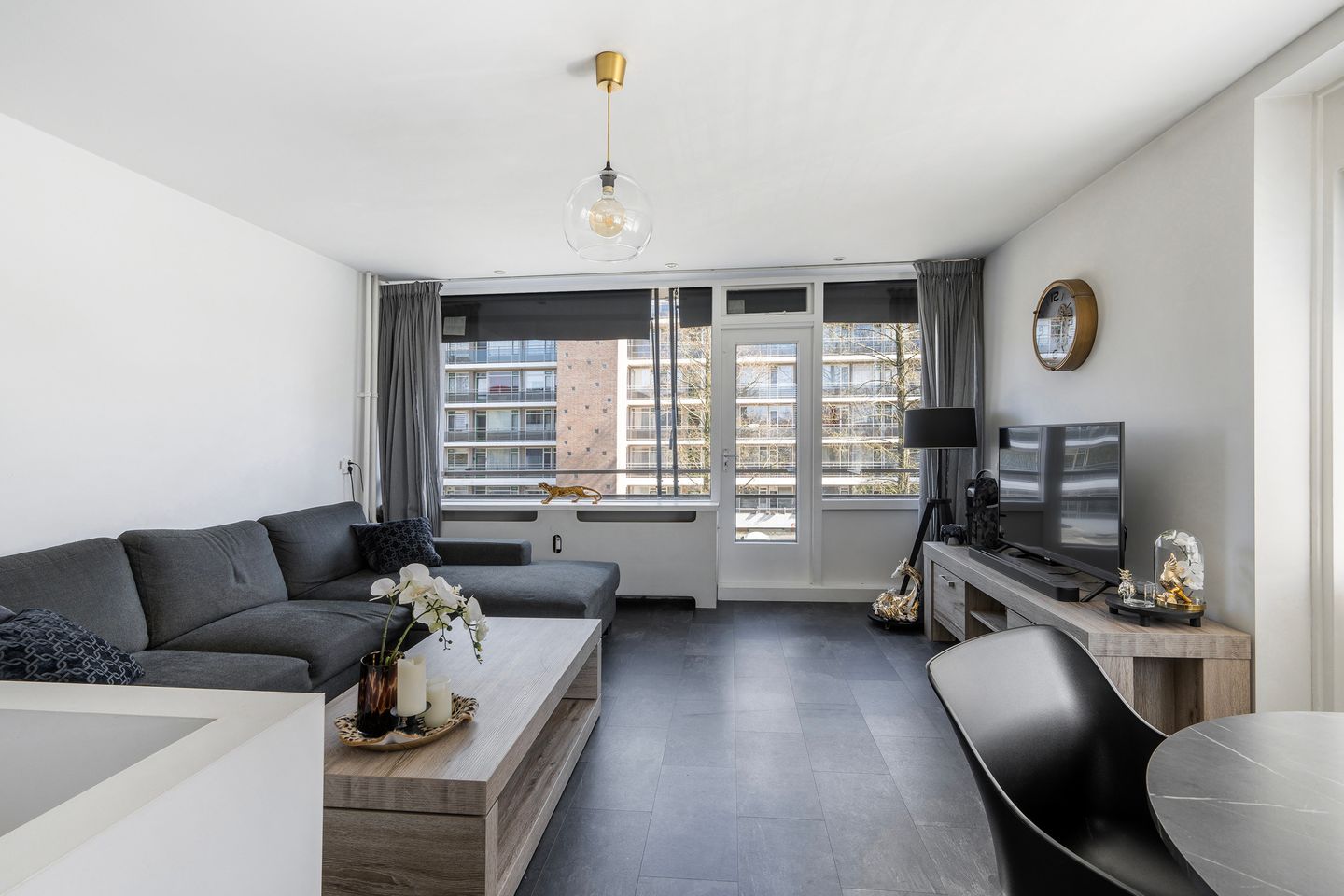 Foto 10 van van Baerlestraat 125