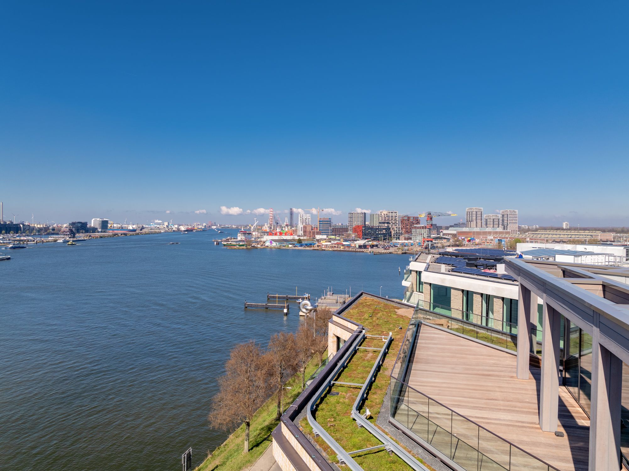 Photo 24 of Grasweg 460