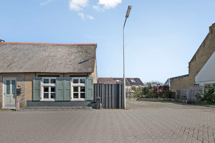 Photo 7 of Dorpsstraat 32
