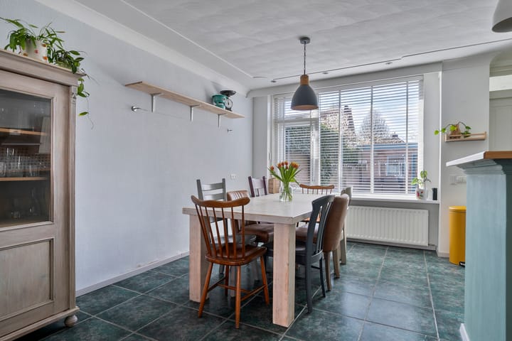 Photo 11 of Steenbergenstraat 6