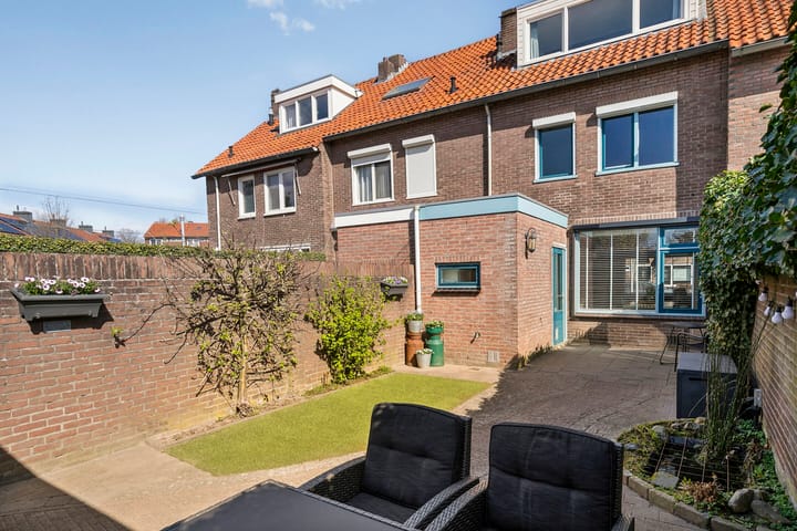 Photo 28 of Steenbergenstraat 6