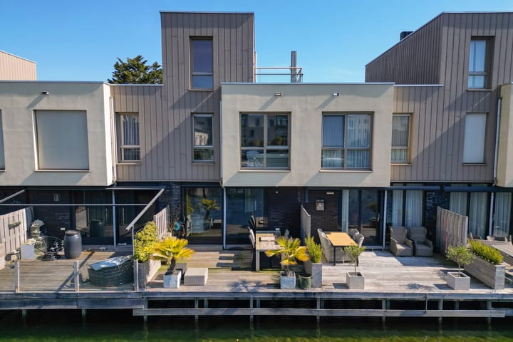 Foto 2 van Veerweg 42