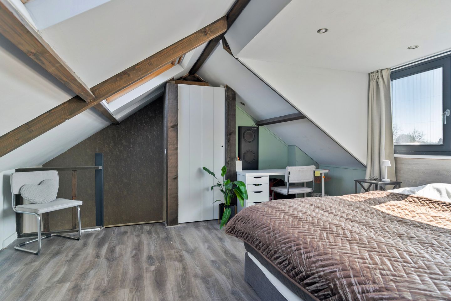 Photo 29 of Zagerstraat 4