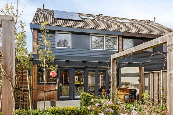 Foto 2 van Hammarskjöldweg 7