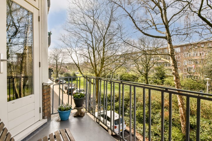 Photo 1 of Theophilusstraat 15-1