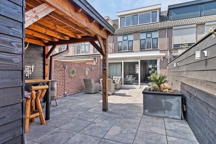 Foto 32 van Van Maerlantstraat 31