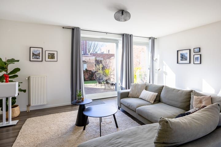 Foto 9 van Circusroos 10