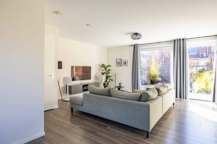 Foto 6 van Circusroos 10