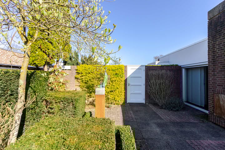 Foto 28 van Van Weerden Poelmanstraat 249