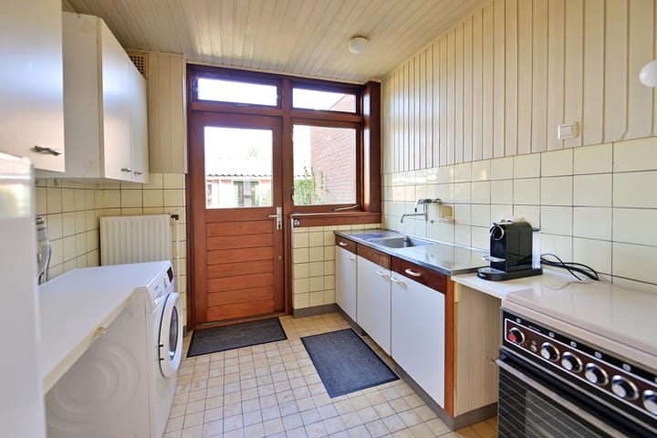 Foto 9 van Dr. Lelylaan 17