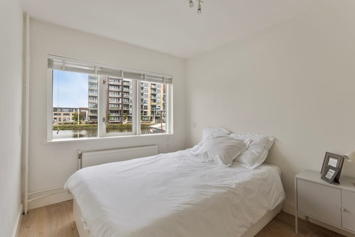 Foto 20 van Zeglis 18