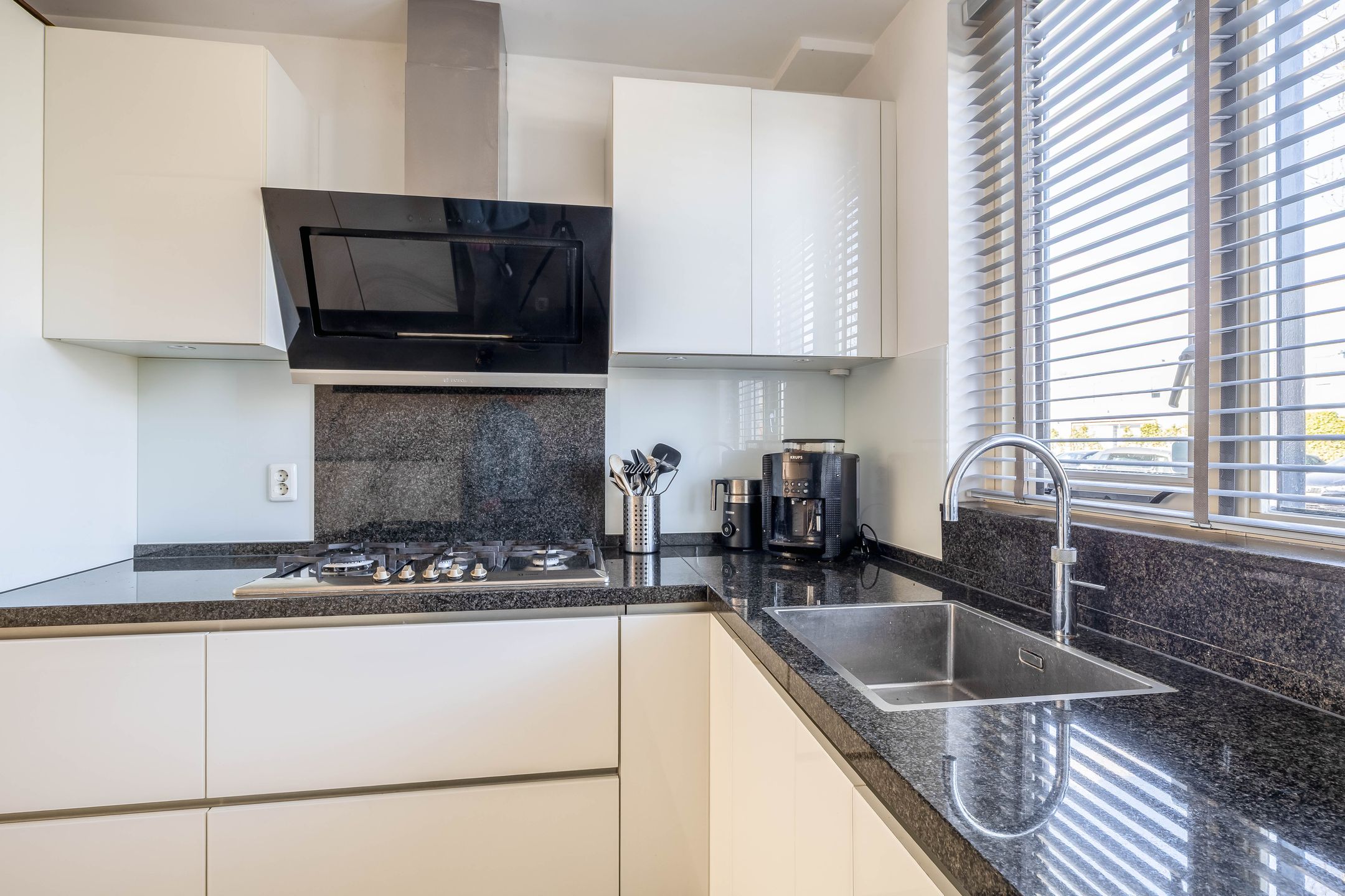 Foto 21 van Bosplaatstraat 40