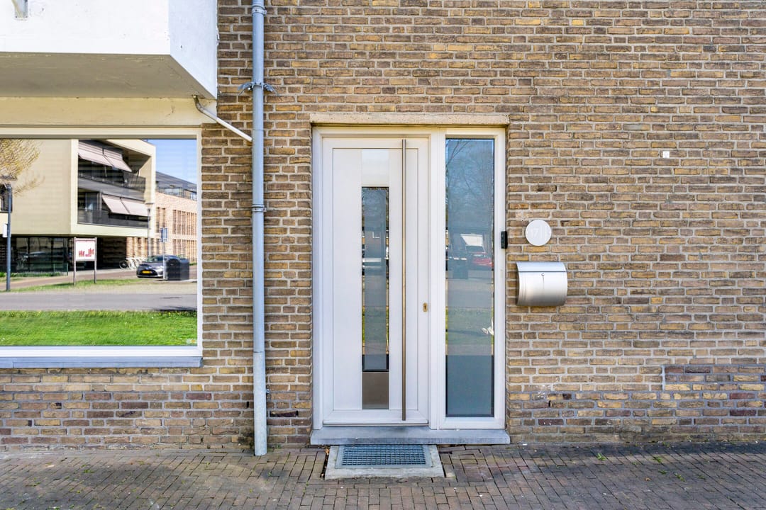 Foto 2 van Veldekelaan 17