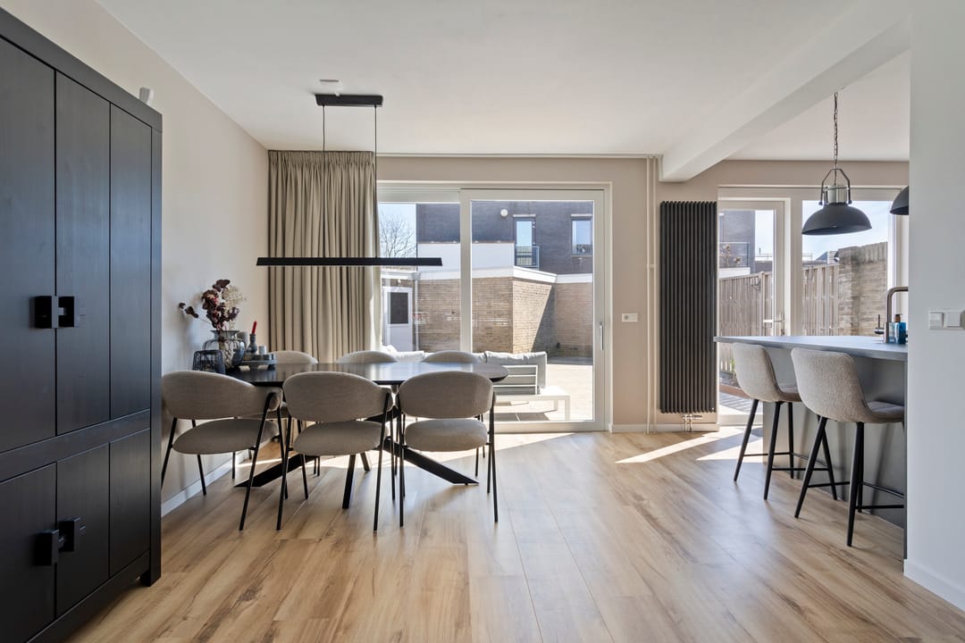 Foto 8 van Veldekelaan 17