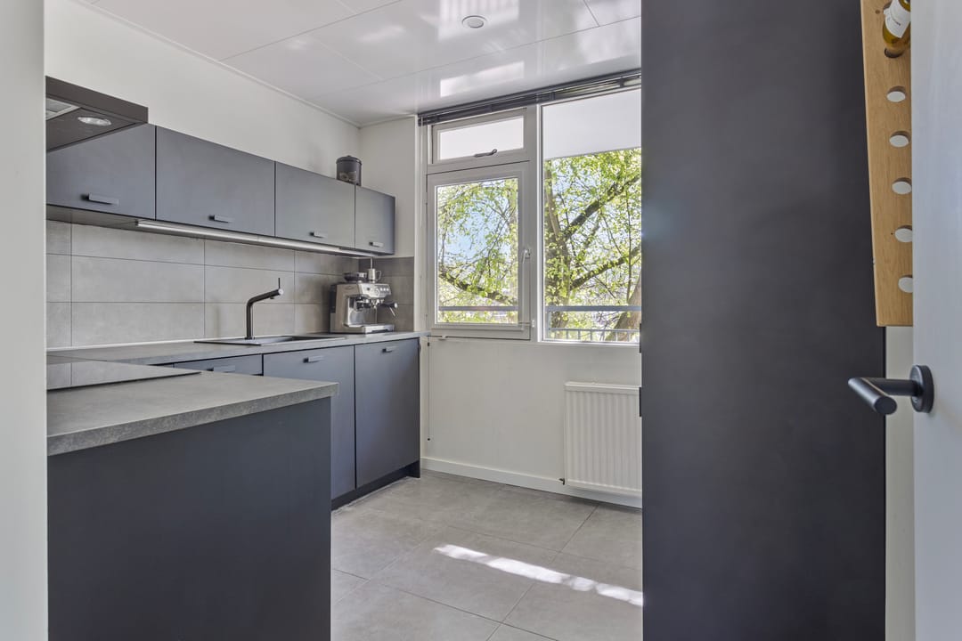 Photo 16 of Professor Cobbenhagenlaan 464