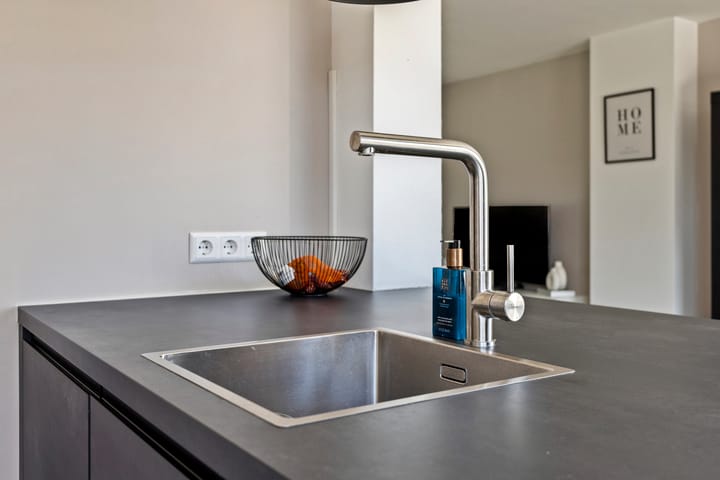 Foto 13 van Veldekelaan 17