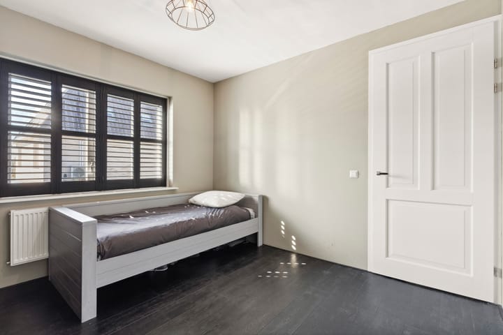 Foto 42 van Douwe Dabbertstraat 16