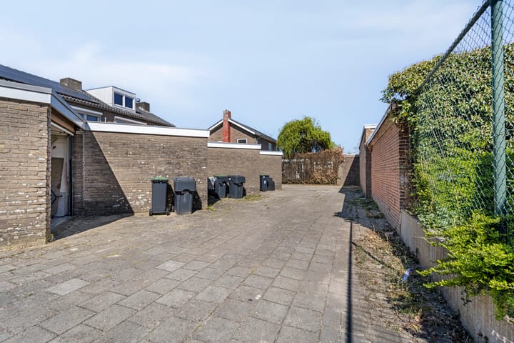 Foto 34 van Veldekelaan 17