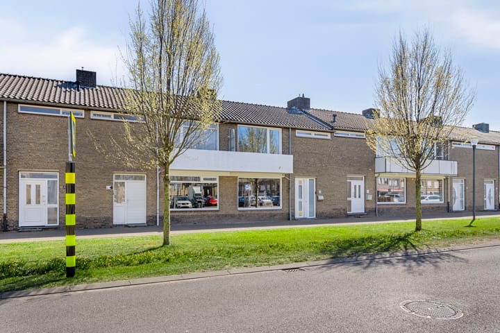 Foto 36 van Veldekelaan 17