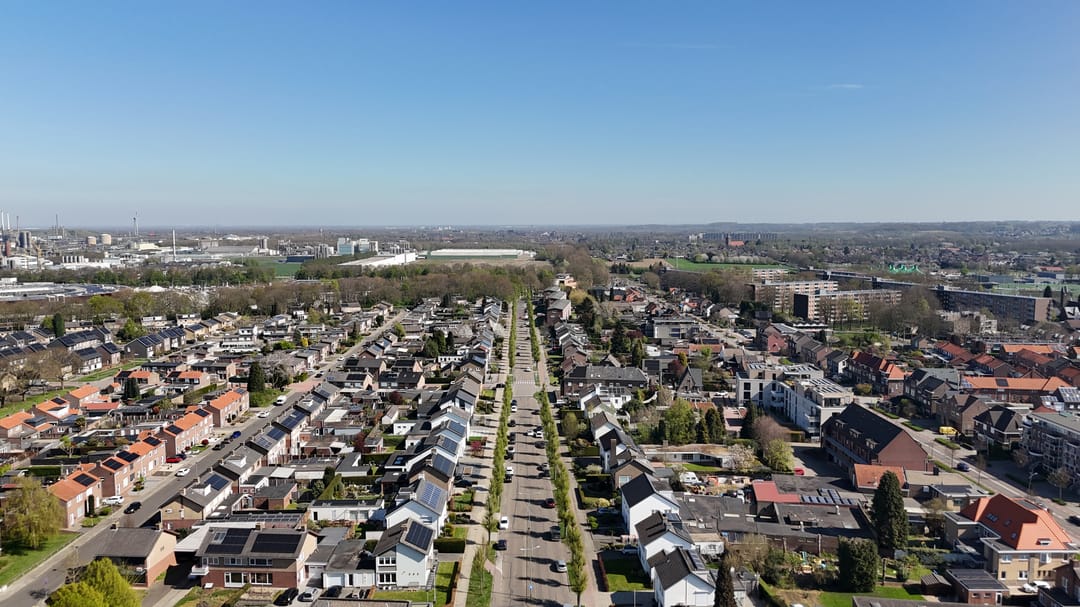 Foto 38 van Veldekelaan 17