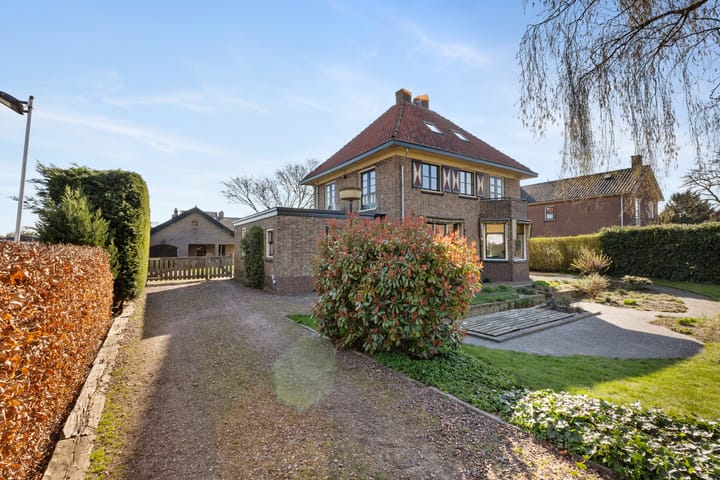 Foto 8 van Valburgseweg 66