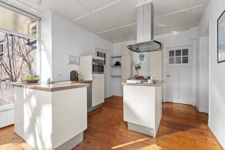 Foto 16 van Valburgseweg 66