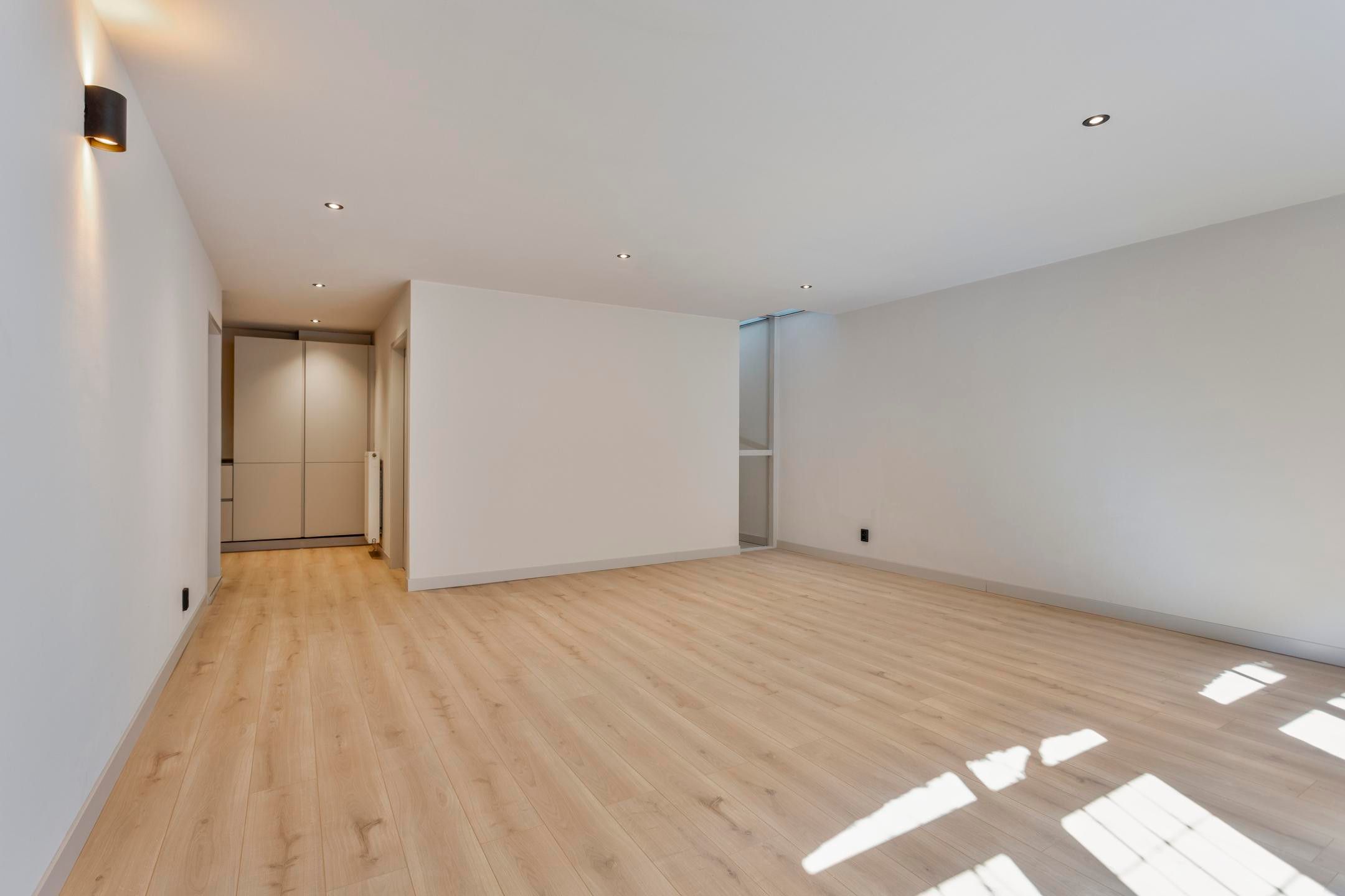 Photo 6 of Jekerstraat 6-A04