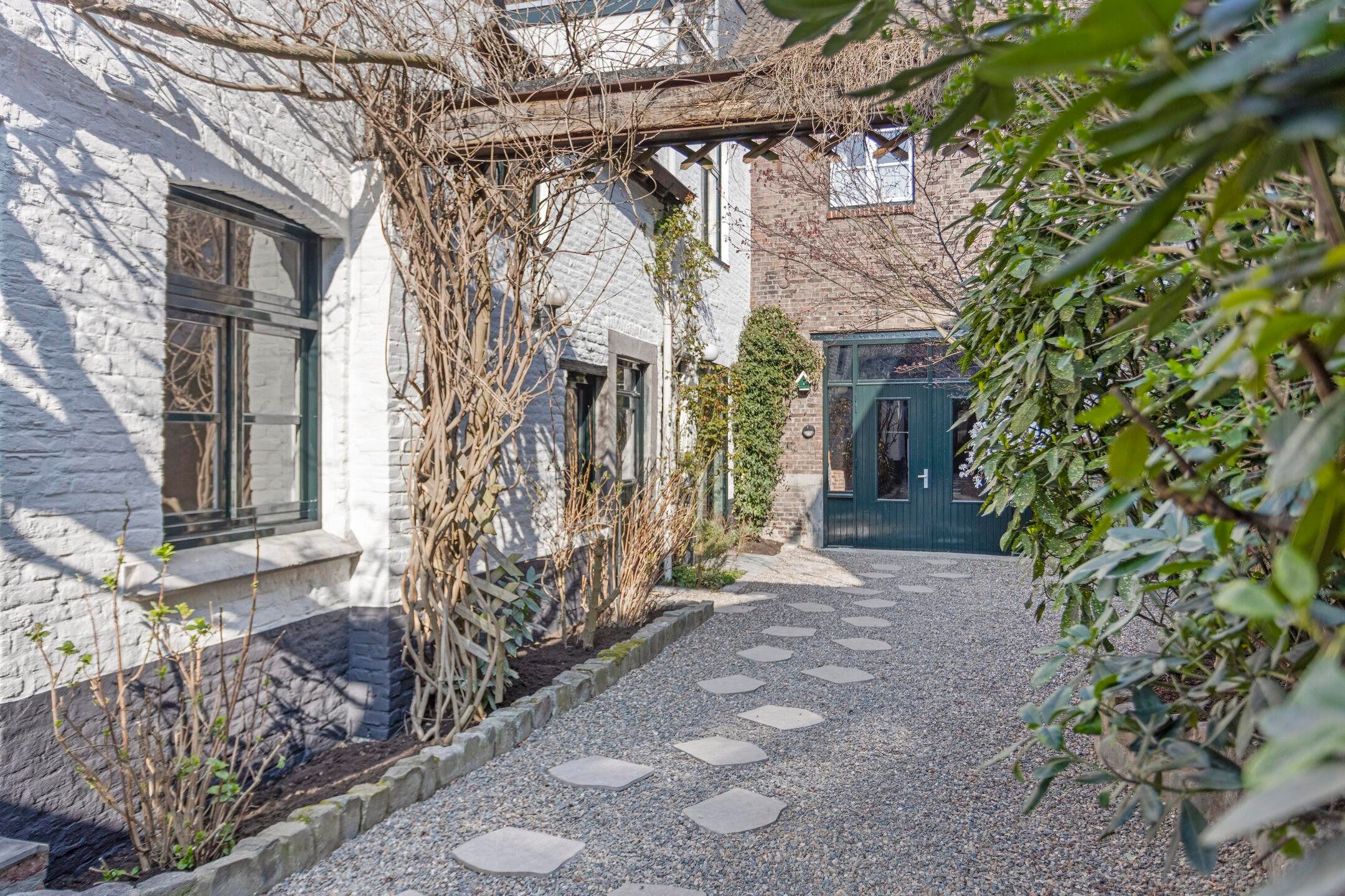 Photo 18 of Jekerstraat 6-A04