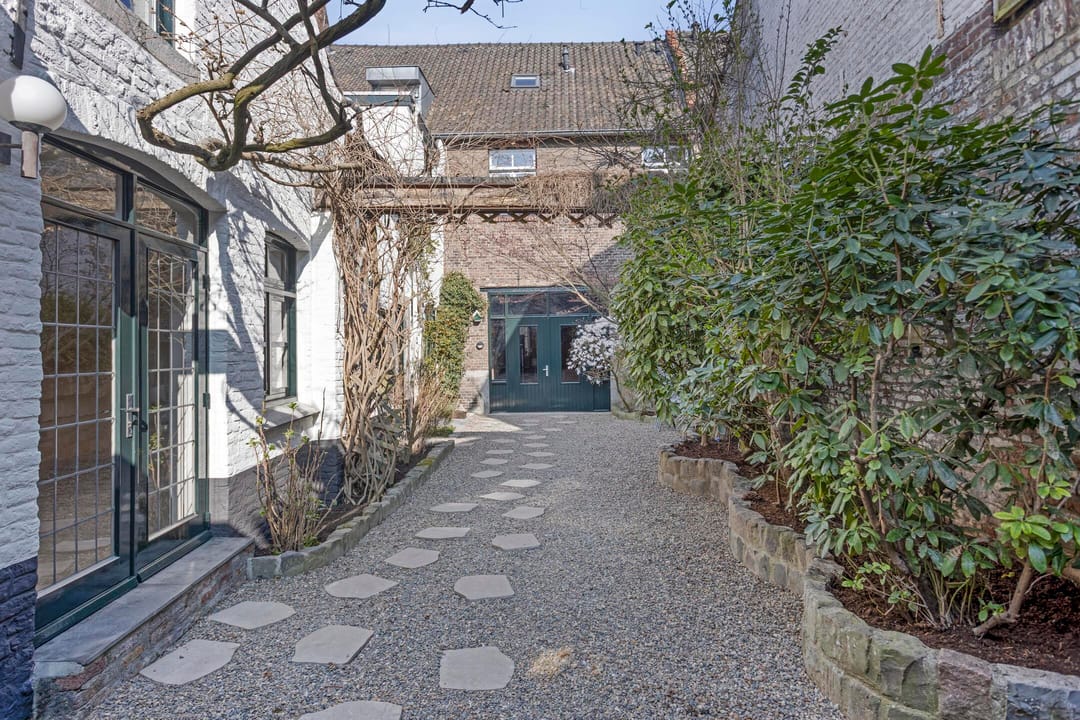 Photo 16 of Jekerstraat 6-A04