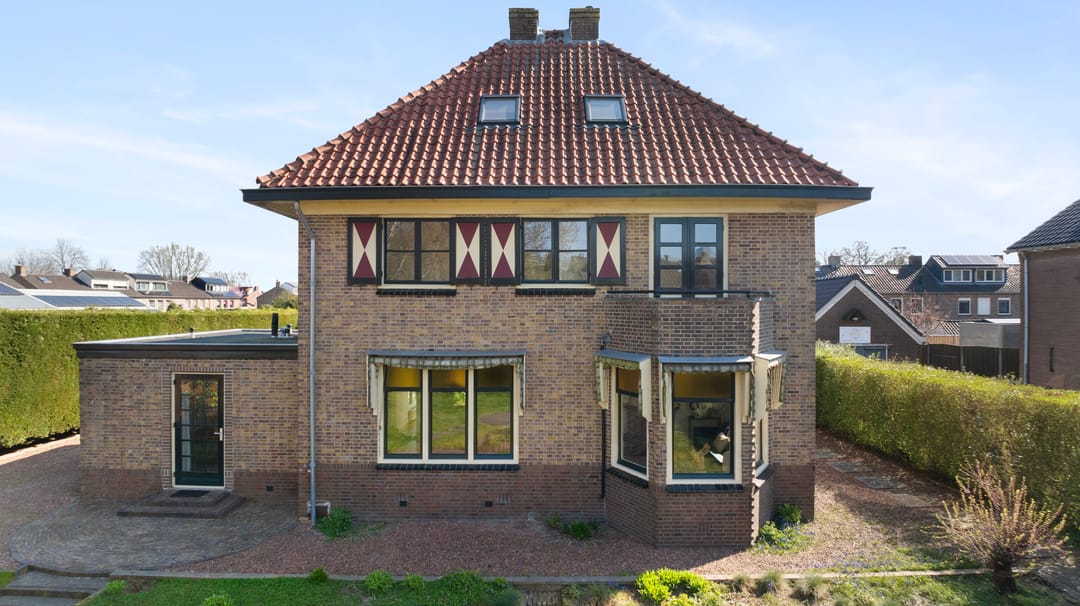 Foto 86 van Valburgseweg 66