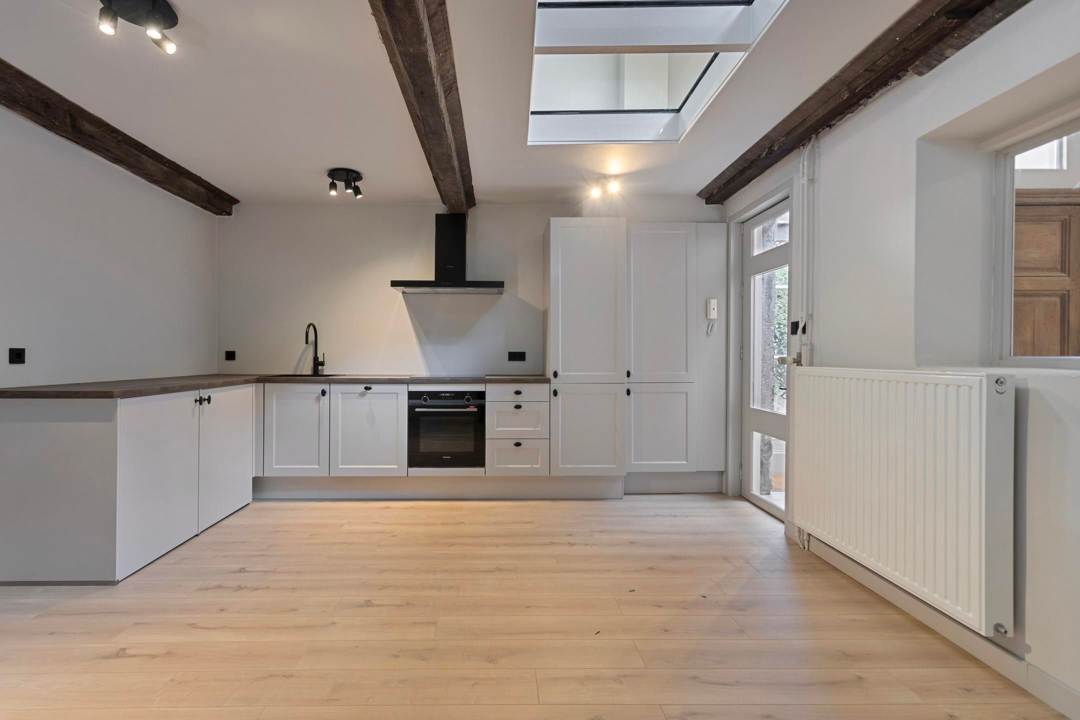 Foto 3 van Jekerstraat 6-A06