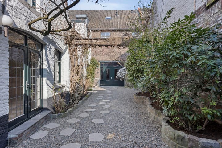 Photo 20 of Jekerstraat 6-A06