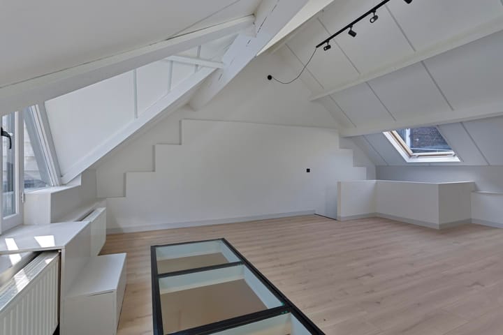 Photo 13 of Jekerstraat 6-A06