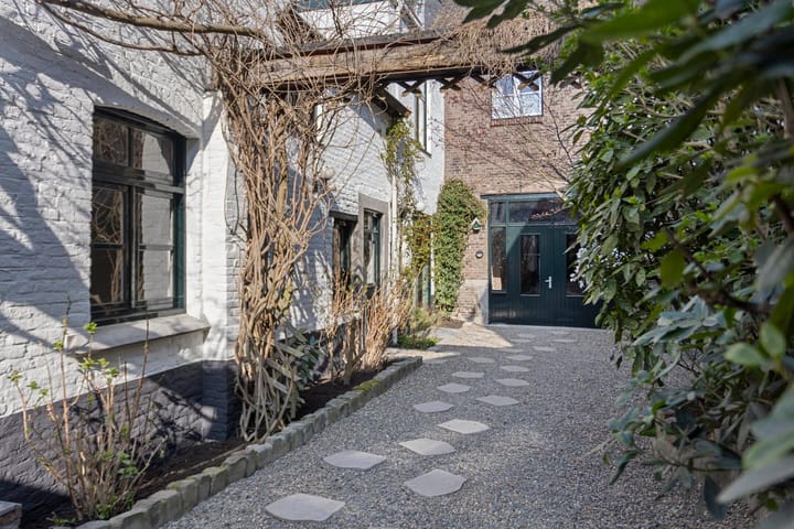 Photo 22 of Jekerstraat 6-A06