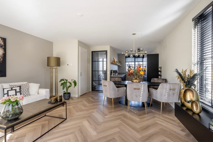 Foto 14 van Hof van Delftsesluis 35