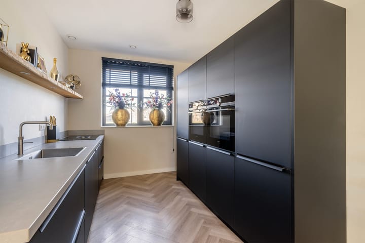 Foto 16 van Hof van Delftsesluis 35