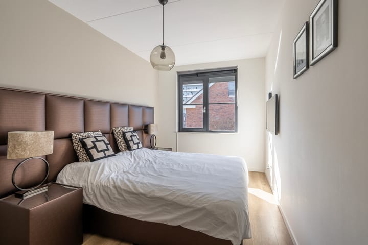 Foto 21 van Hof van Delftsesluis 35