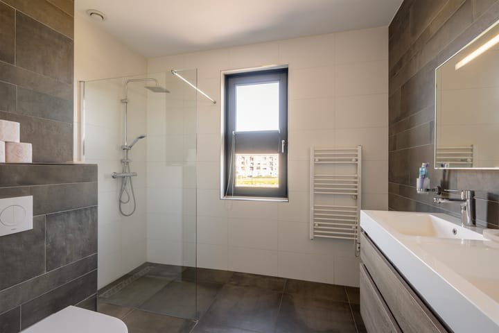 Foto 28 van Hof van Delftsesluis 35