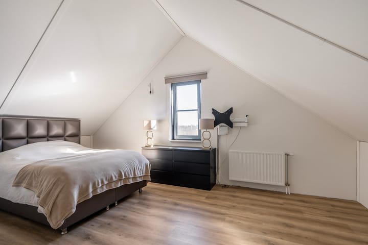 Foto 32 van Hof van Delftsesluis 35