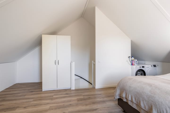 Foto 34 van Hof van Delftsesluis 35