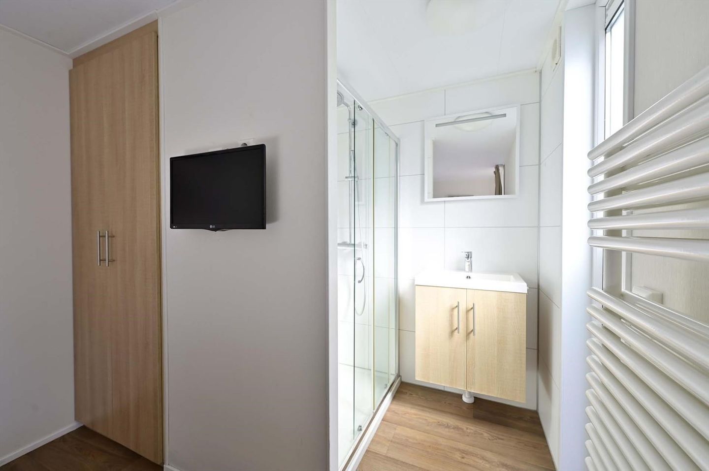 Photo 14 of Voorweg 5-A