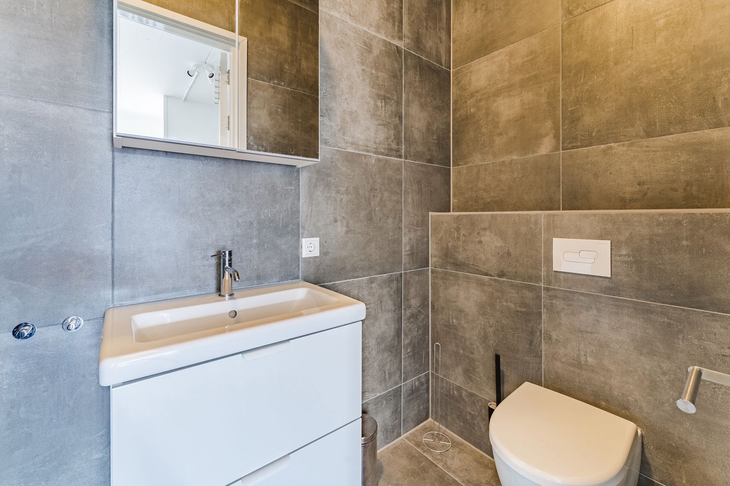 Photo 10 of Soesterweg 397-G